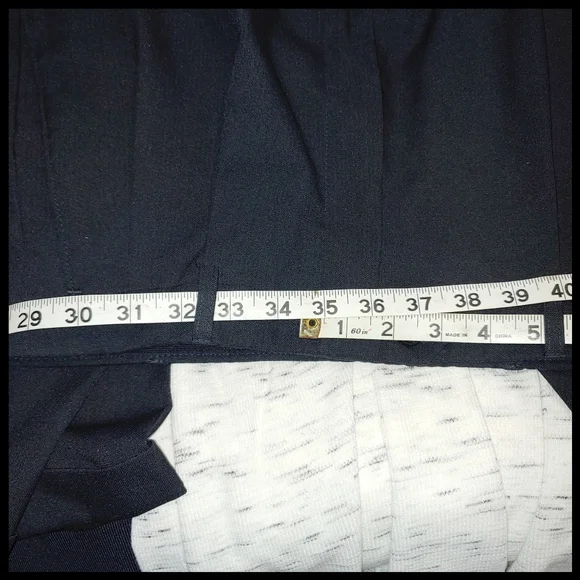 Black Hagar Pleated Dress Pants, 33x32 - Picture 6 of 8